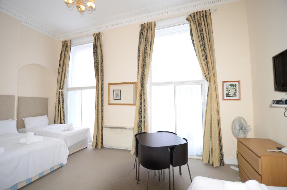 amber residence hotel