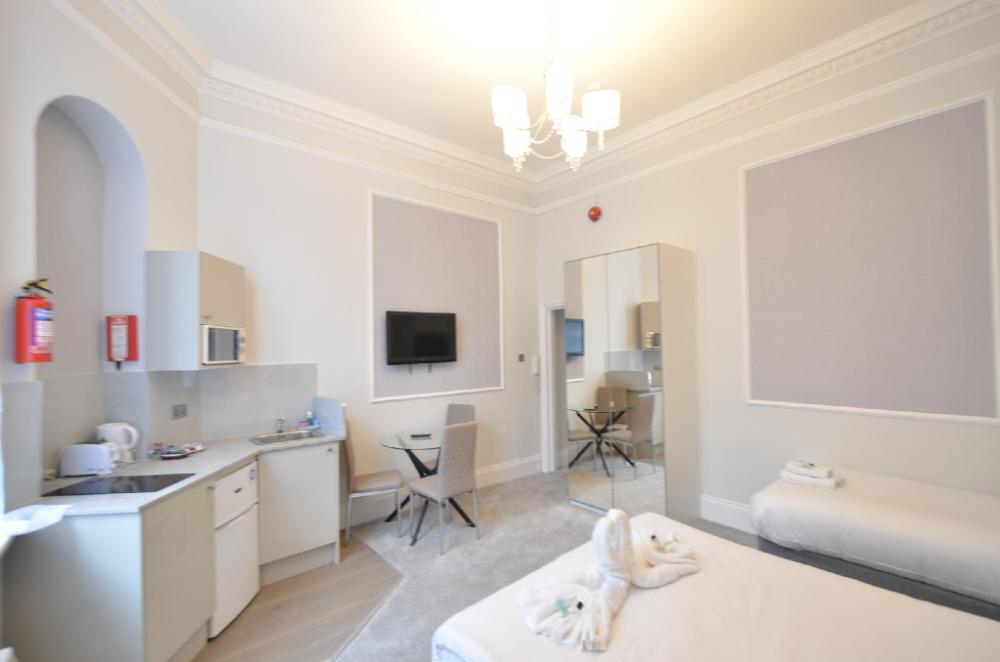 amber residence hotel