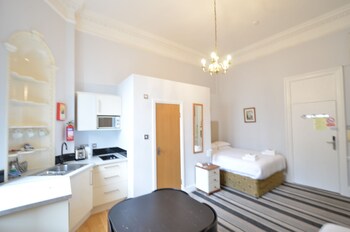 amber residence hotel