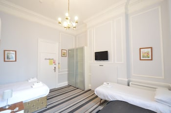 amber residence hotel