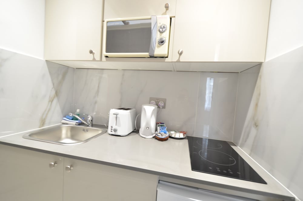 amber residence hotel