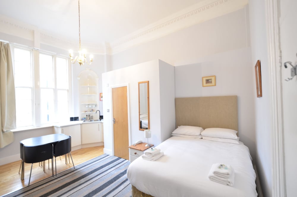 amber residence hotel