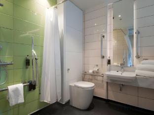 hub by premier inn london tower bridge