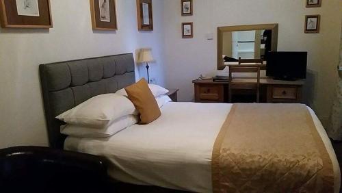 the royal hotel tain