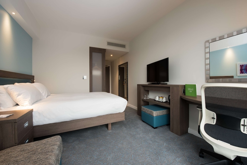 hampton by hilton edinburgh west end