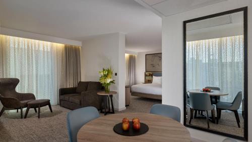 doubletree by hilton hull united kingdom
