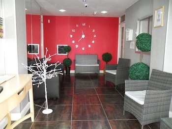 The Beach Hotel And Apartments,North West England>>Blackpool,2.5 star