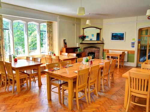 Yha Beer,Colyton>>Beer,3 star
