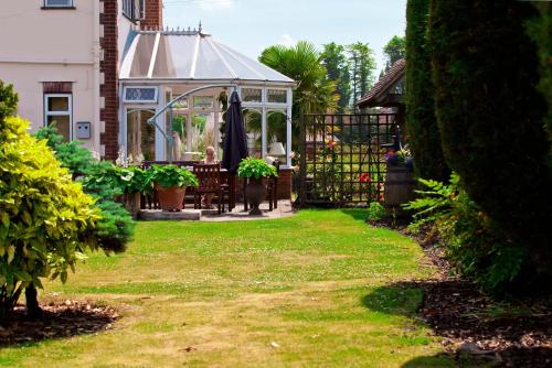 elmcroft guest house