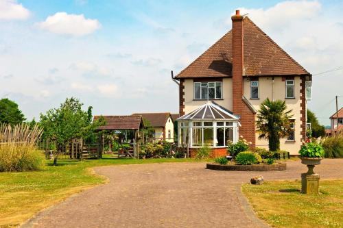 elmcroft guest house