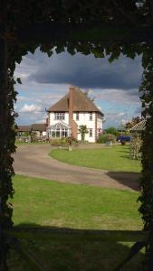 elmcroft guest house