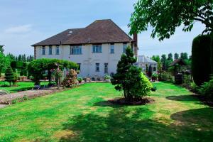 elmcroft guest house