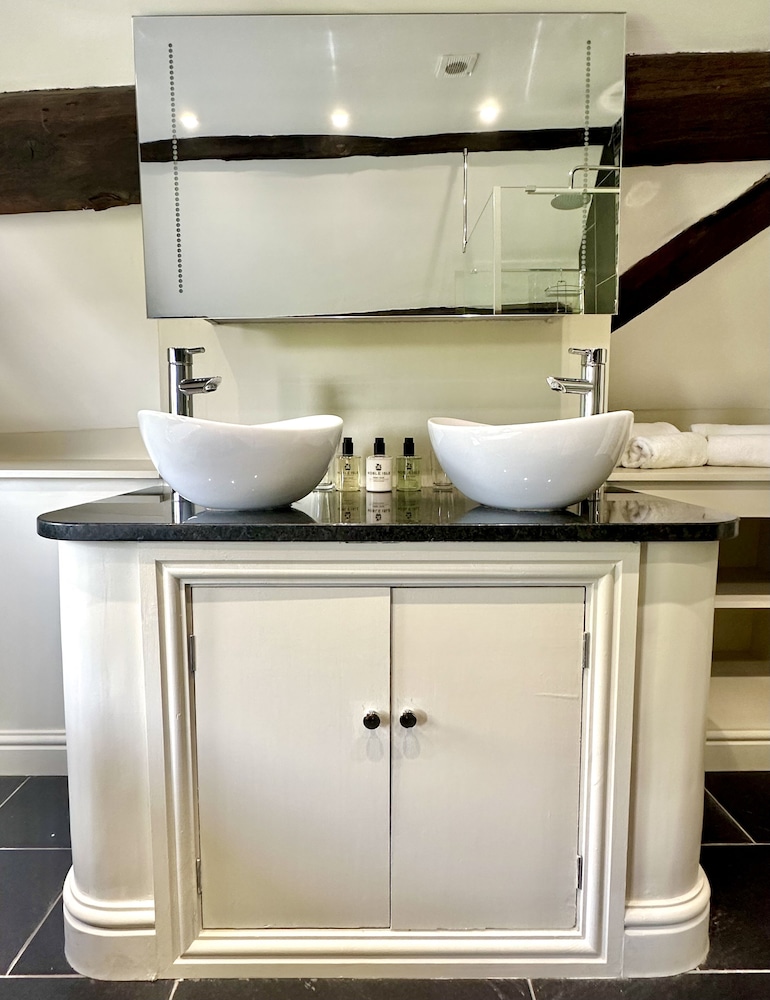 the manor at abberley