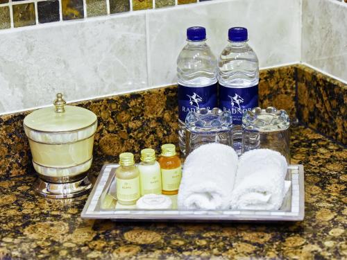 riverside inn