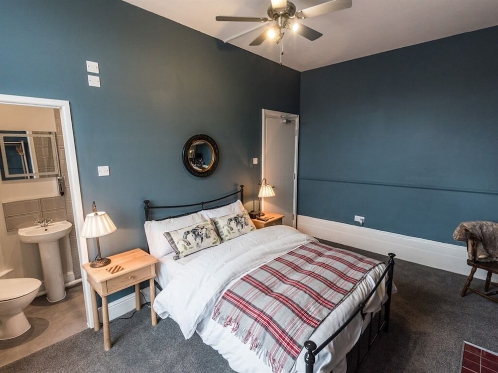 summerfield pub and boutique rooms