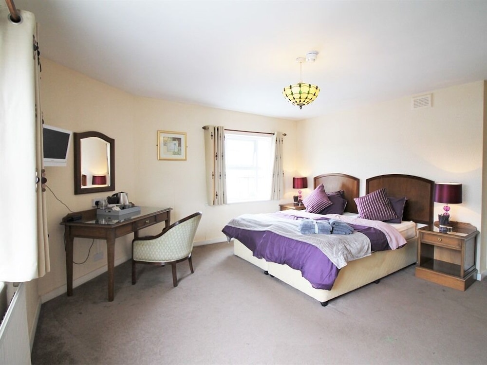 summerfield pub and boutique rooms