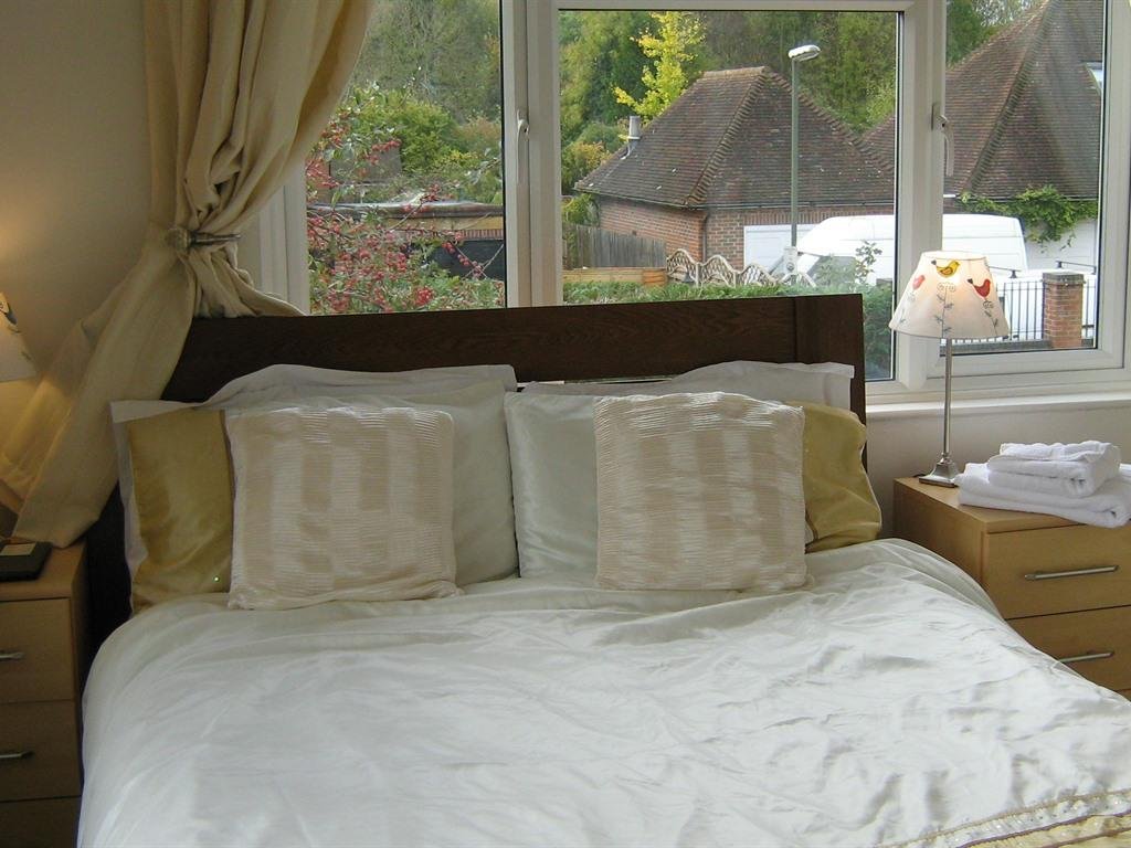 Savannah Bed & Breakfast,Egham>>Ascot,4 star