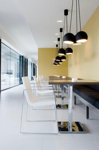 carbon hotel different hotels