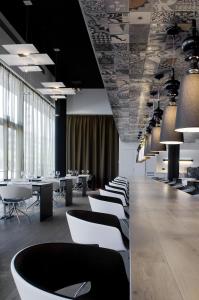 carbon hotel different hotels