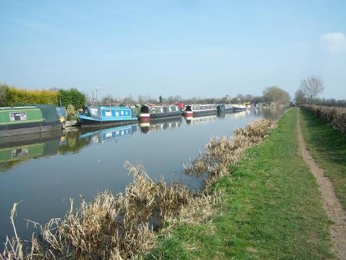 Holden House,Derby>>Castle Donington,3 star