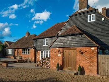 green farmhouse