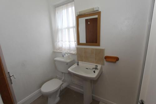 West Point Hotel Bed & Breakfast,Conwy>>Colwyn Bay,2 star