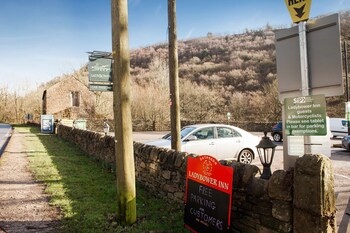 ladybower inn