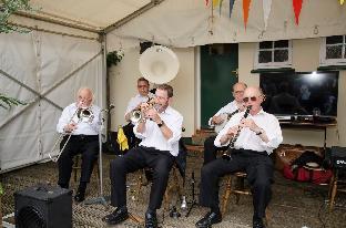 the compasses inn