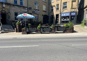 The Bull On The Bridge,Near Wainhouse Tower,2 star