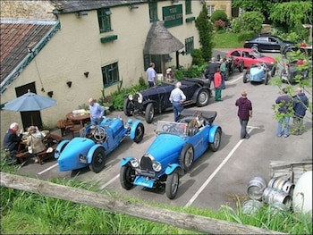 the mitre inn
