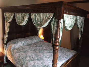 Cross Keys Hotel,Brampton>>Abbots Ripton,3 star
