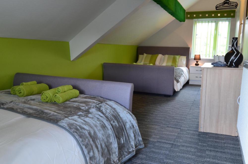 old trafford guest house