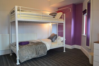 old trafford guest house