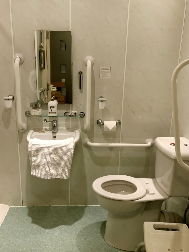 glenlossie guest house