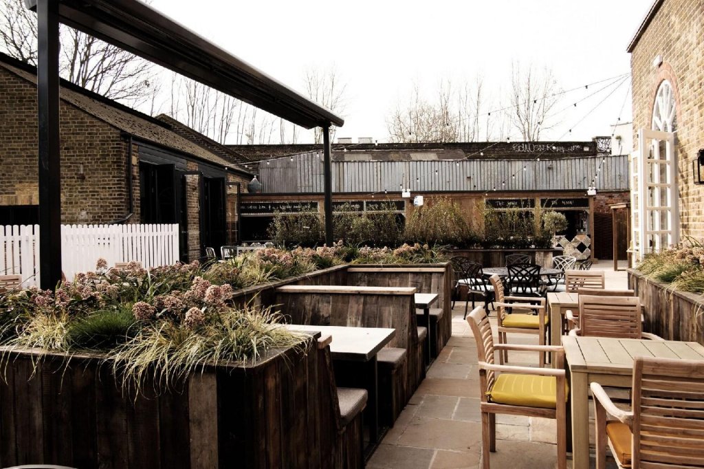 Half Moon,Clapham>>Bexley,5 star