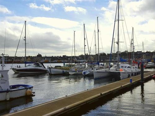 quay head view aparthotel