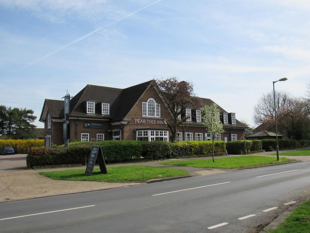 Pear Tree Inn,Hertfordshire>>Hatfield,3 star