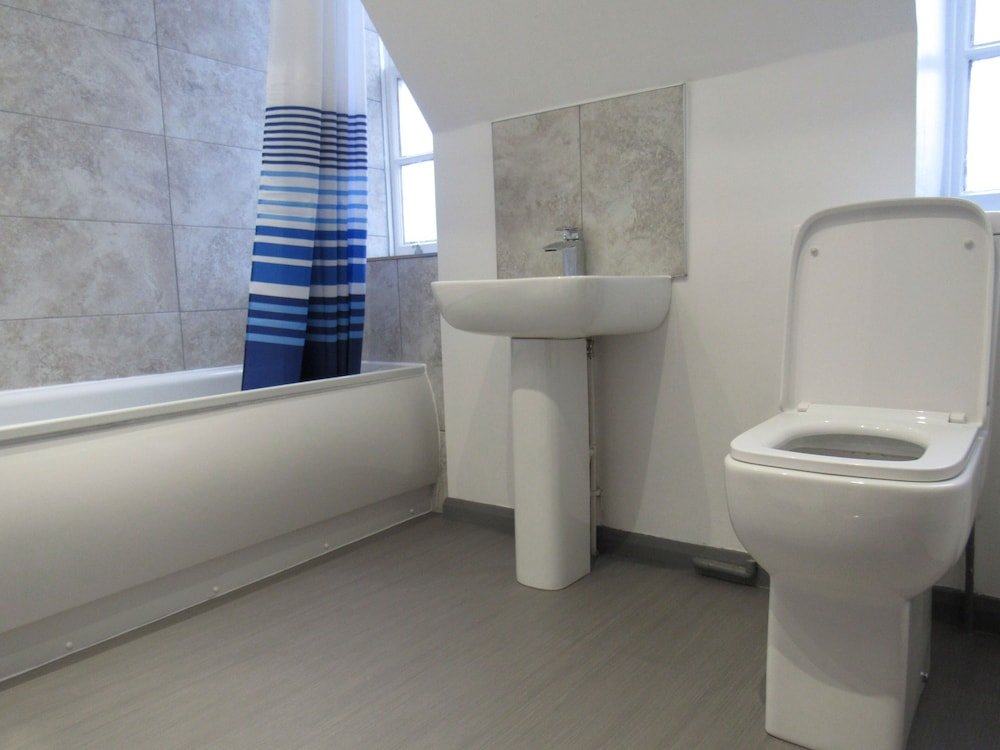 Pear Tree Inn,Hertfordshire>>Hatfield,3 star