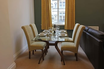 the castle collection 25 castle street