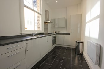 the castle collection 25 castle street