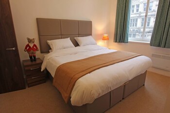 the castle collection 25 castle street