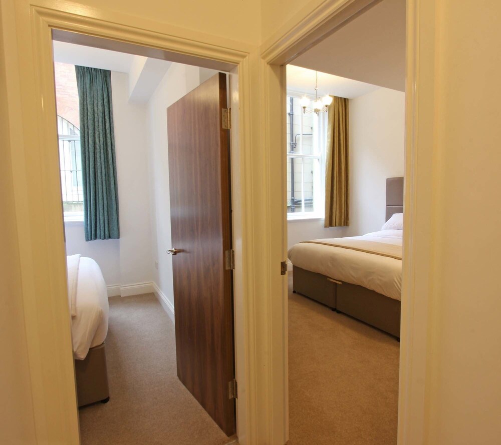 the castle collection 25 castle street