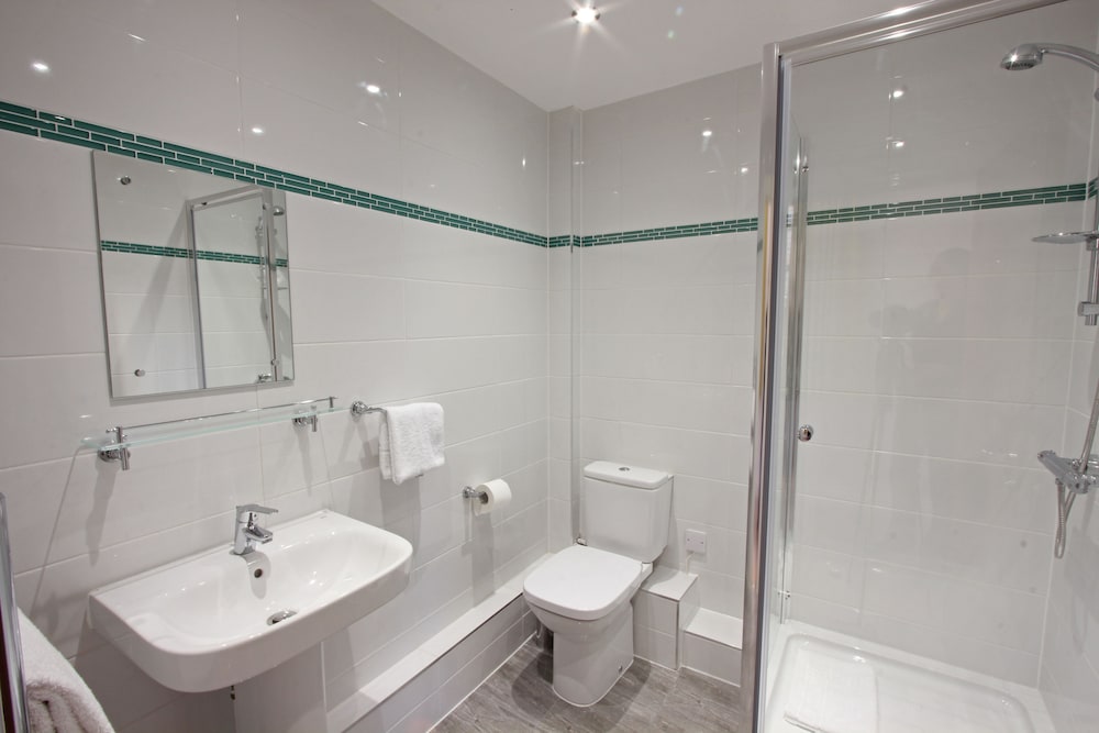 the castle collection 25 castle street