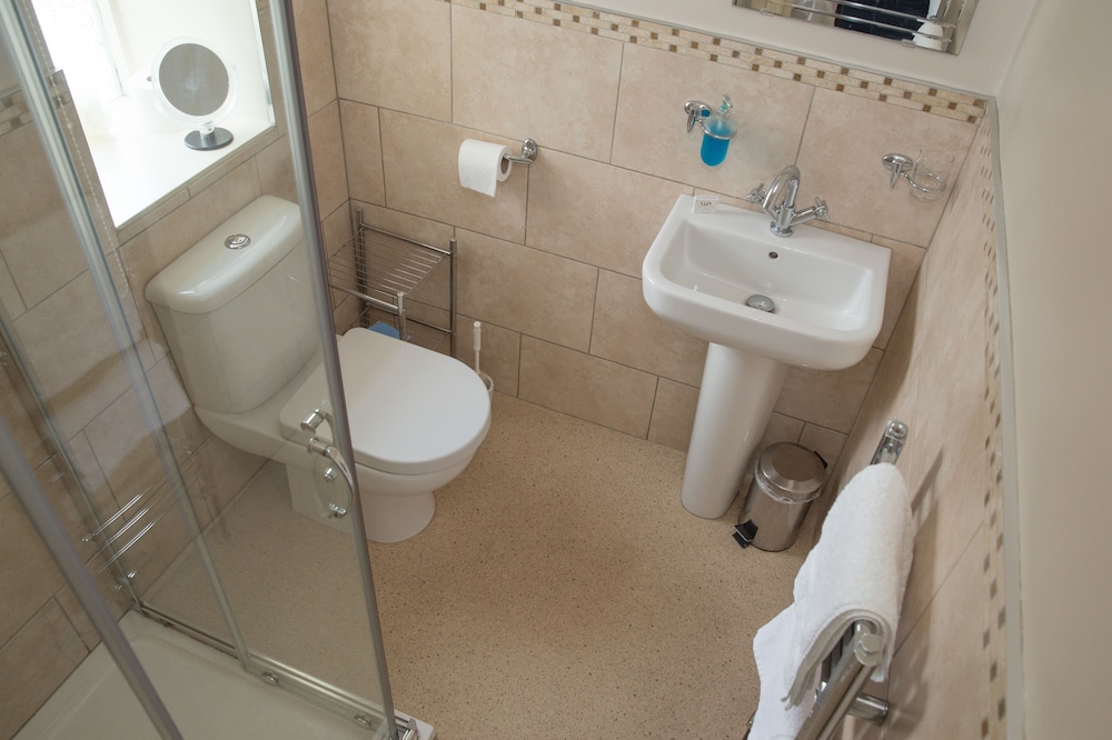 rowan tree house bandb