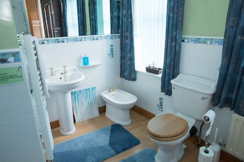 rowan tree house bandb