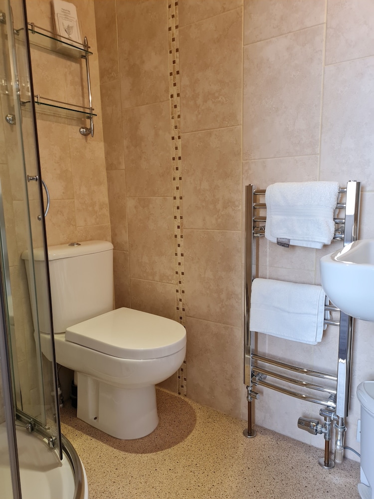 rowan tree house bandb