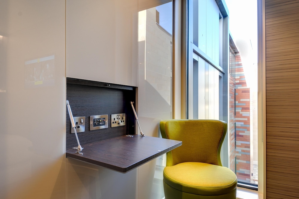 hub by premier inn edinburgh royal mile