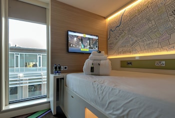 hub by premier inn edinburgh royal mile