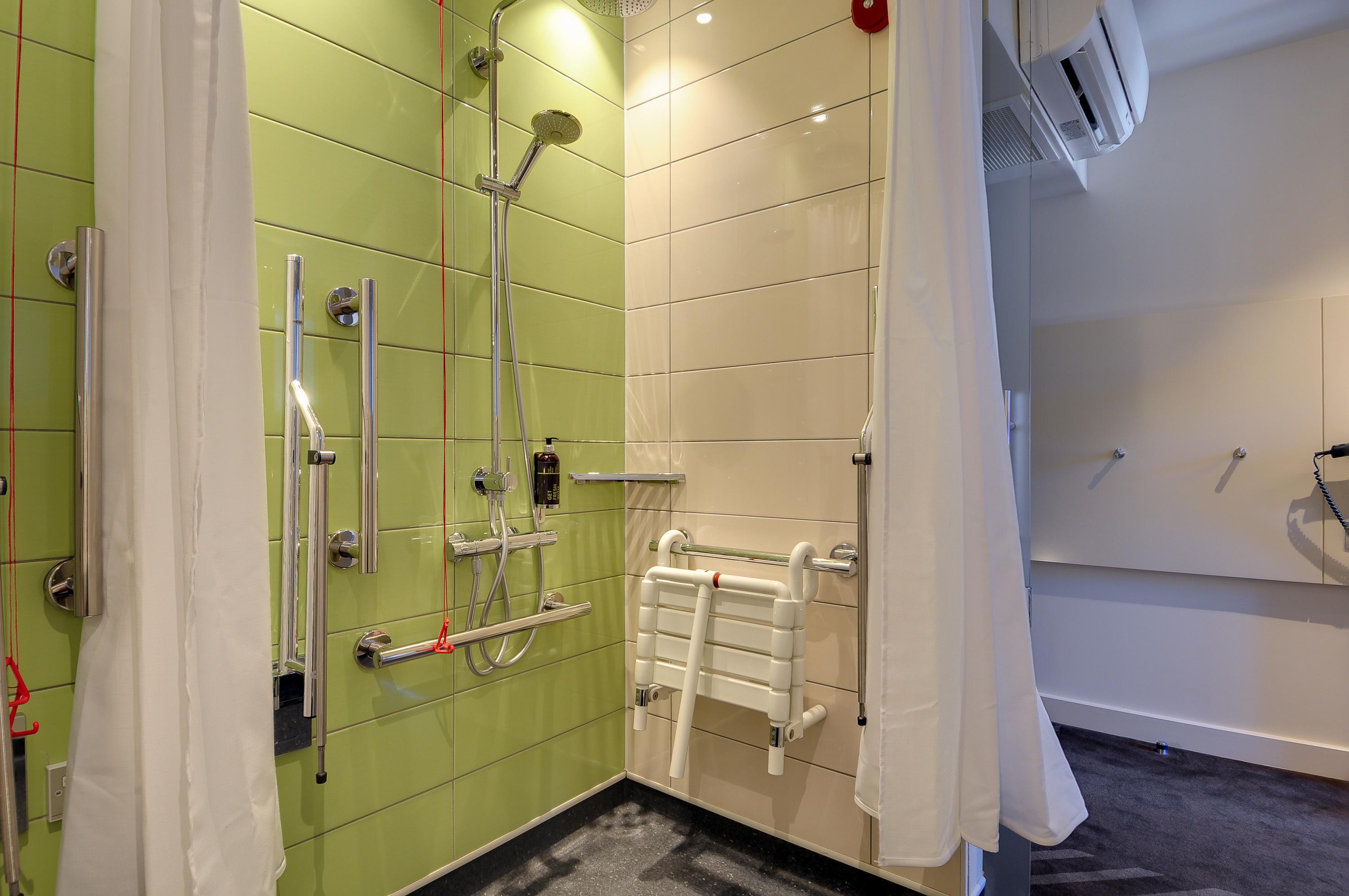 hub by premier inn edinburgh royal mile