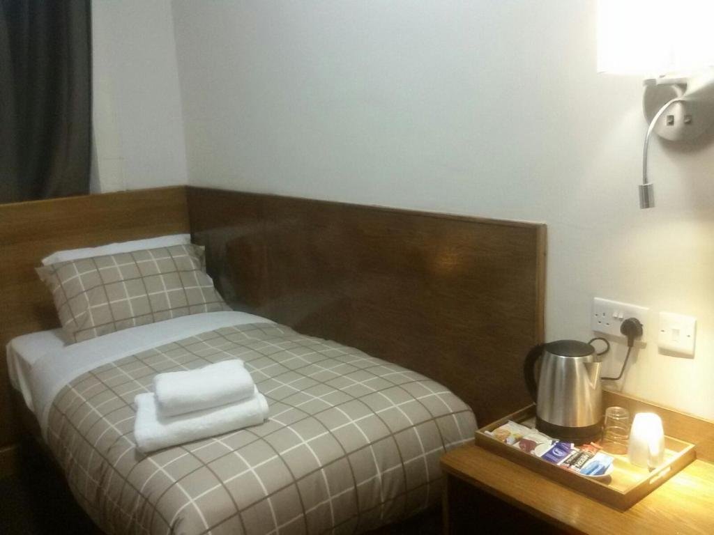 douglas hotel